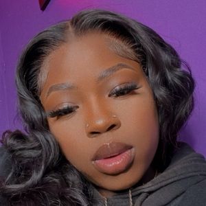 Meet your Posher, Danna